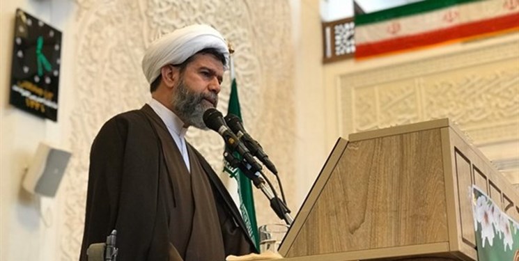 امام جمعه موقت شیراز: هفته بسیج فرصتی برای تبیین ارزش‌ها در مجموعه‌های دولتی و غیردولتی است