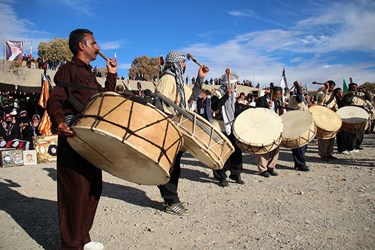 برگزاری آئین سنتی چمر در شهرستان ملکشاهی 