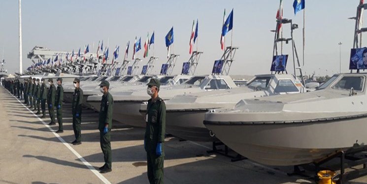 الحاق ۱۱۰ فروند شناور به ناوگان نیروی دریایی سپاه در بندرعباس