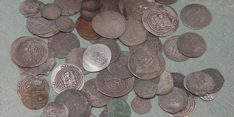 کشف و ضبط ۹۲ سکه تقلبی در شهرستان جاجرم