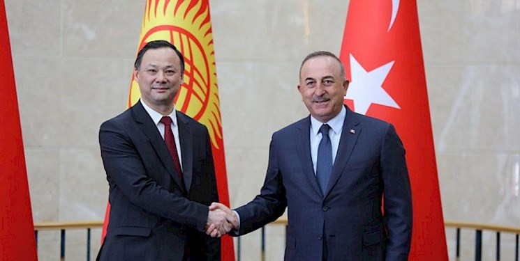 تأکید وزرای امور خارجه قرقیزستان و ترکیه بر توسعه همکاری‌ها
