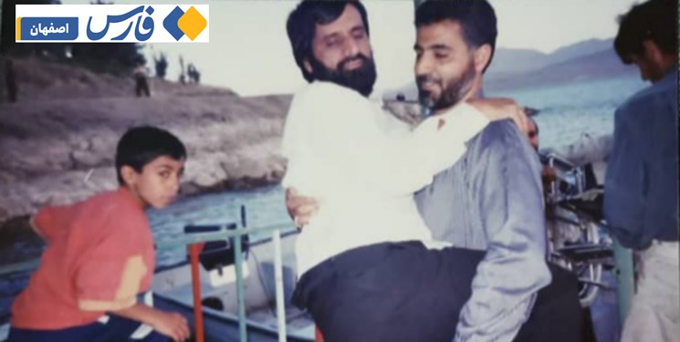 روایت حبیب| از ساده‌زیستی خانواده تا آلبالوپلوهای مورد علاقه حاج‌قاسم/ مبلغی که سردار برای ازدواج نیروهایش می‌داد