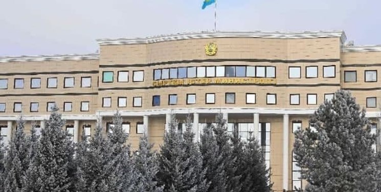 وزارت امور خارجه قزاقستان: با تهاجم تروریست‌های آموزش‌دیده مواجهیم