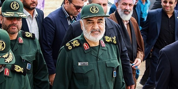 بازدید فرمانده کل سپاه از مناطق سیل‌زده میناب/ سرلشکر سلامی: بسیجِ نیروهای سپاه و گروه‌های جهادی برای رفع مشکلات سیل‌زدگان هرمزگان