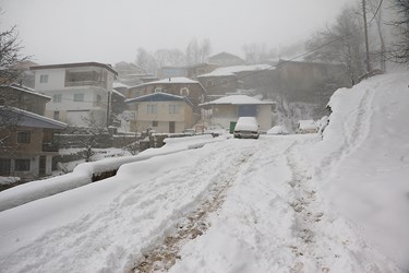 روستاي كوهستانی ناتِر از بخش مرزن آباد مرتفع ترين روستای دهستان كوهستان با 2200 متر ارتفاع از سطح دريا 