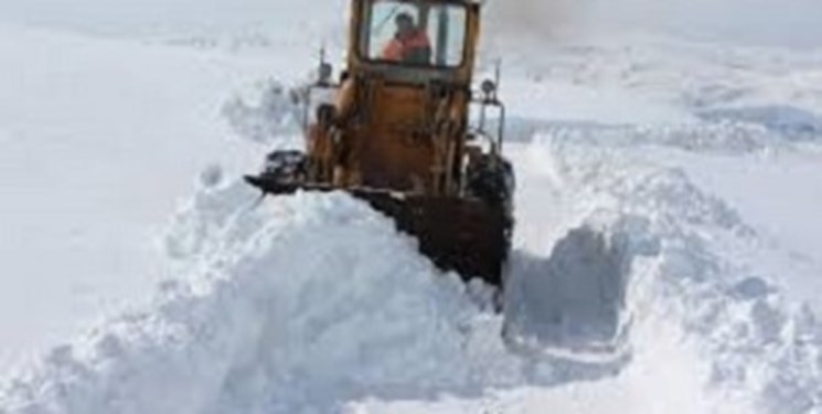 راه ارتباطی به تمام روستاهای سروآباد مسدود است