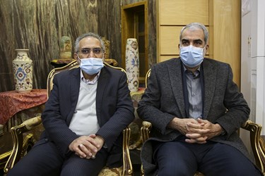 از چپ: سید محمد حسینی معاون پارلمانی رئیس جمهور در مراسم بدرقه رئیس جمهور به روسیه
