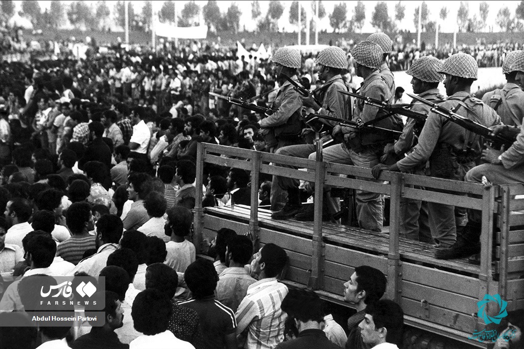 تهران، میدان راهپیمایی مردمی  - 16 شهریور 1357