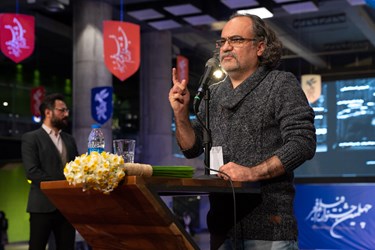 سخنرانی  کیوان علیمحمدی کارگردان فیلم 2888 در مراسم آغاز بیست و یکمین جشنواره فیلم فجر شیراز / مجموعه هنر شهر آفتاب