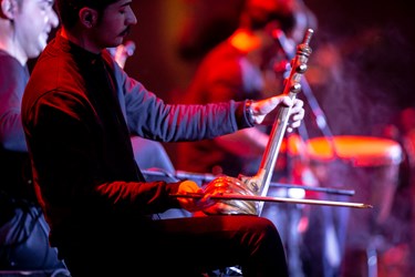 کنسرت علی زندوکیلی در نخستین روز جشنواره موسیقی فجر