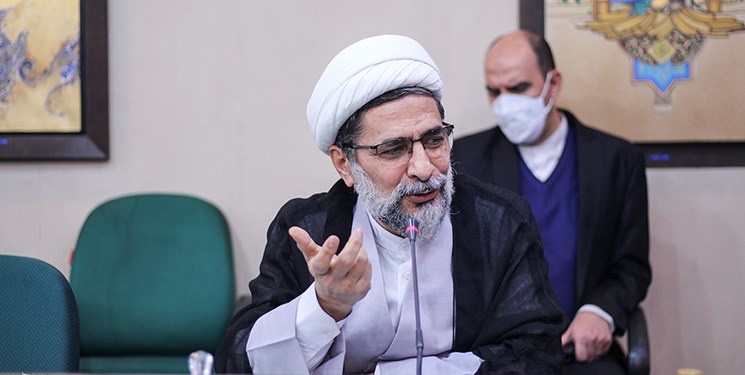 محمدی: ادارات معاونت قرآن و عترت در دیگر معاونت‌های ارشاد ادغام شوند