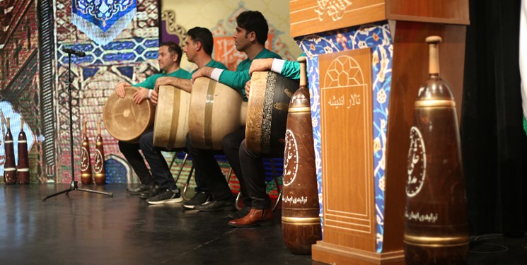 کسب «سردم سیمین» و دیپلم افتخار توسط مرشدان مازنی در جشنواره مرشدان برتر ایران