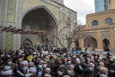  تشییع و تدفین پیکر ماموستا «حسامی» در سنندج  /مسجد جامع