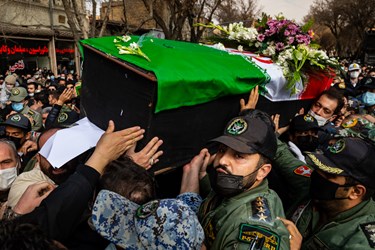تشییع شهدای سقوط جنگنده اف - 5 آموزشی در تبریز/میدان ساعت