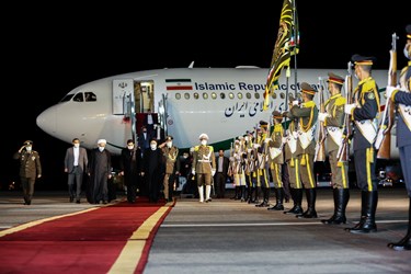 مراسم استقبال از رئیس جمهور در بازگشت از قطر