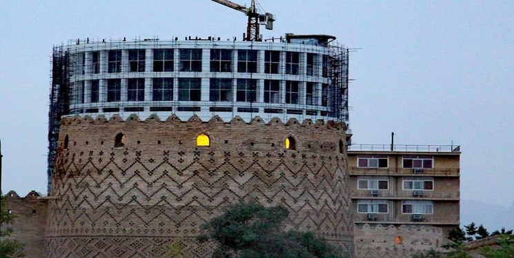 اعلام اسامی سازه‌های ناایمن شیراز، شاید وقتی دیگر/ درمانگاه تامین اجتماعی تخریب می‌شود، هتل آسمان، بدون بهره‌برداری سرپا می‌ایستد