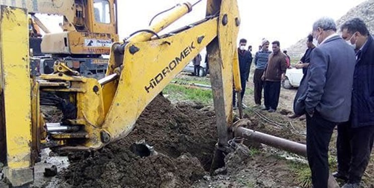 10 حلقه چاه عمیق غیرمجاز در کرمانشاه مسدود شد