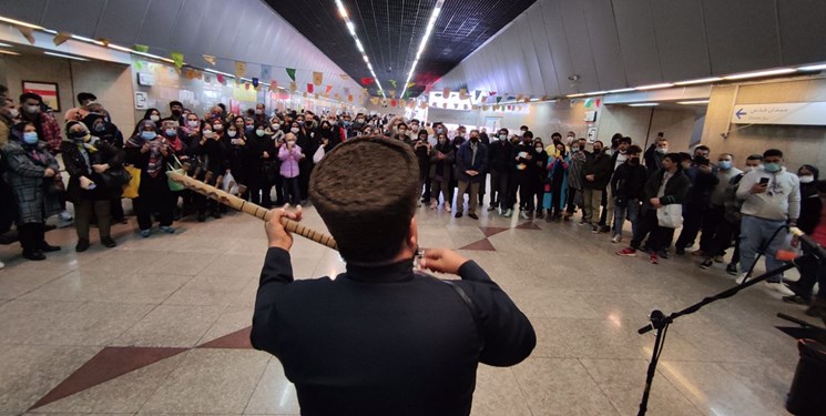 طنین «آوای سرزمین من» در متروی تهران