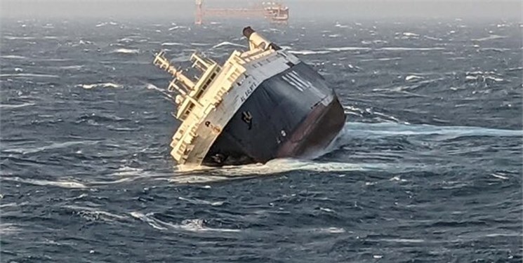 نجات ۲۹ نفر از سرنشینان کشتی اماراتی غرق‌شده در خلیج فارس
