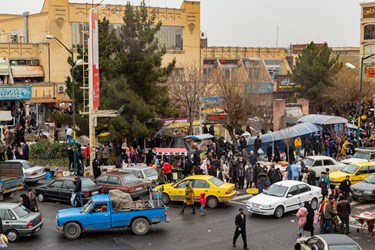 ازدحام مردم و ترافیک در خیابانهای مرکزی تبریز
