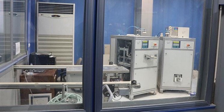 در راستای سیاست‌های تولید دانش‌بنیان و اشتغال‌آفرین؛ آزمایشگاه و مرکز نمونه‌برداری تمام رباتیک شرکت سیمان آبیک افتتاح شد