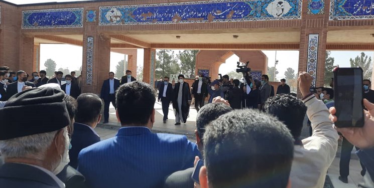 رئیسی: معضل ریزگردهای سرخس هر چه سریع‌تر برطرف شود
