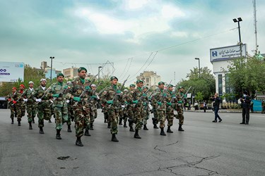 رژه موتوری یگان های ارتش در مشهد
