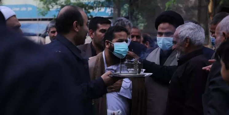 روحانی مصدوم حادثه حرم مطهر رضوی به منزل بازگشت