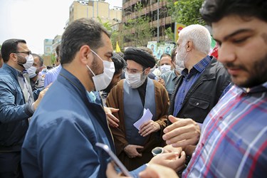 سیدمجتبی خامنه‌ای فرزند رهبر معظم انقلاب در راهپیمایی روز جهانی قدس