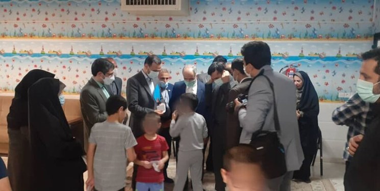حضور وزیر دادگستری  و رئیس سازمان بهزیستی در مرکز کودکان کار و خیابان  بعثت