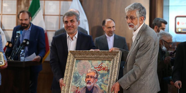 نکوداشت رئیس فرهنگستان زبان و ادبیات فارسی در رادیو