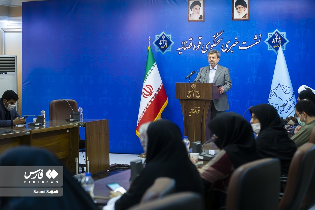 سخنگوي،قوه،مجرمان،سربازان،قضائيه