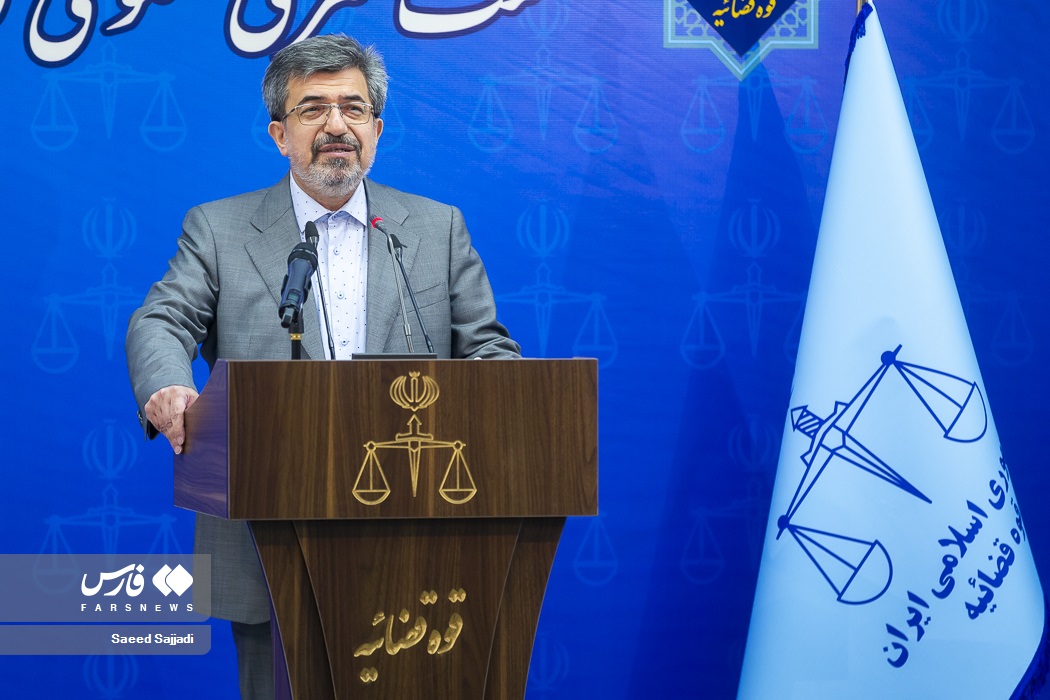 سخنگوي،قوه،مجرمان،سربازان،قضائيه