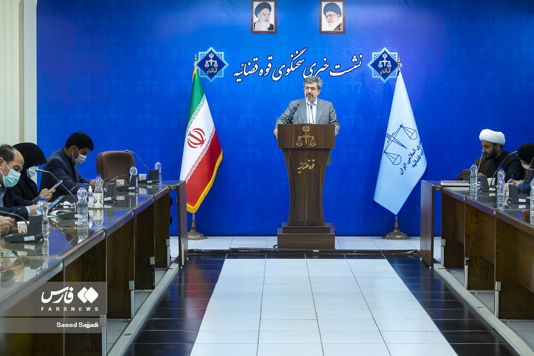 سخنگوي،قوه،مجرمان،سربازان،قضائيه
