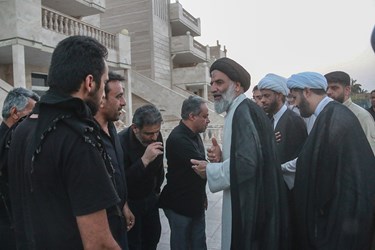 حضور نماینده ولی فقیه در خوزستان در منزل جانباختگان متروپل