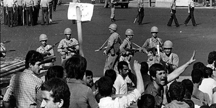 راهپیمایی و گردهمایی بزرگ مردمی در ورامین در سالروز قیام تاریخی 15 خرداد