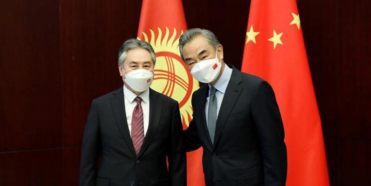 مسیر ریلی و افزایش واردات محور اصلی رایزنی وزرای خارجه قرقیزستان و چین