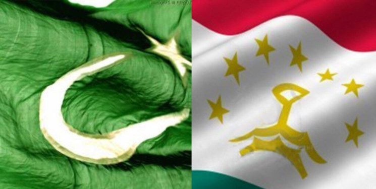 تاکید مقامات تاجیکستان و پاکستان بر توسعه همکاری‌های نظامی