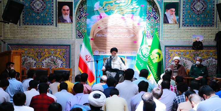 آیتالله علمالهدی: اندیشههای انحرافی به دنبال گسترش سکولاریسم در کشور هستند