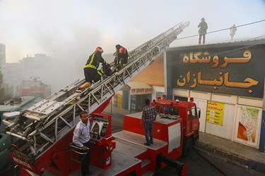آتش سوزی در فروشگاه جانبازان شهرک پردیسان قم