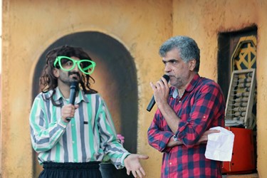 اجرای برنامه طنز در جشنواره «دیار علویان»