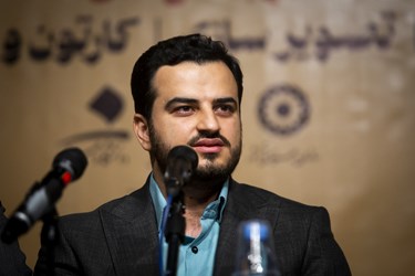 مجید قادری قائم مقام سازمان زیباسازی شهرداری تهران در نشست خبری نخستین رویداد گرافیک ورود کودکان ممنوع