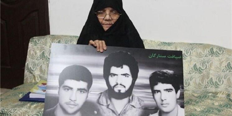 مردم تهران مادر 3 شهید دفاع مقدس را تا خانه ابدی بدرقه می‌کنند