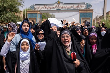 اجتماع حامیان حجاب و عفاف در شیراز 
