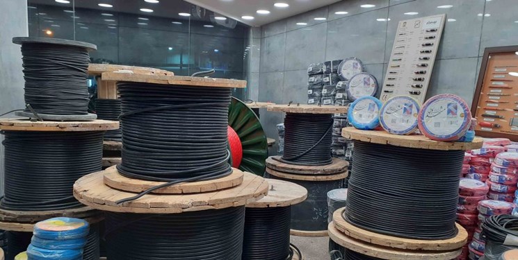 مشکلات صادرات صنعت سیم و کابل/بازسازی شبکه 2 هزار مگاوات به برق کشور اضافه می کند