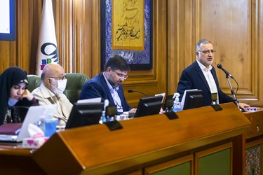 ارائه گزارش عملکرد توسط علیرضا زاکانی شهردار تهران در هفتاد و پنجمین جلسه شورای شهر تهران