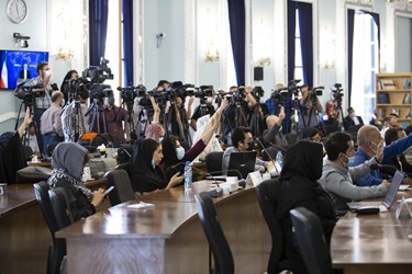 حضور خبرنگاران داخلی و خارجی در اولین نشست خبری ناصر کنعانی سخنگوی جدید وزارت امور خارجه
