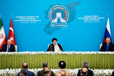 سخنرانی آیت الله سید ابراهیم رئیسی رئیس جمهوری اسلامی ایران در کنفرانس خبری اجلاس سه جانبه آستانه
