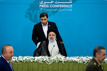 آیت الله سید ابراهیم رئیسی رئیس جمهوری اسلامی ایران در کنفرانس خبری اجلاس سه جانبه آستانه