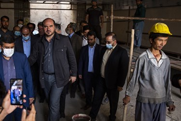 محسن منصوری، استاندار تهران در بازدید از روند ساخت ایستگاه مترو پرند
